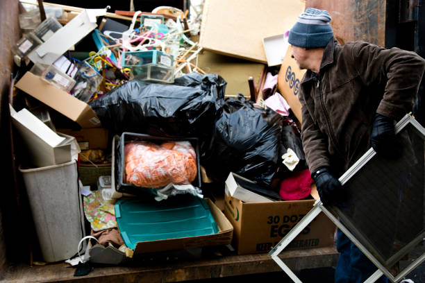 Best Hoarding Cleanup  in Mount Vernon, IA