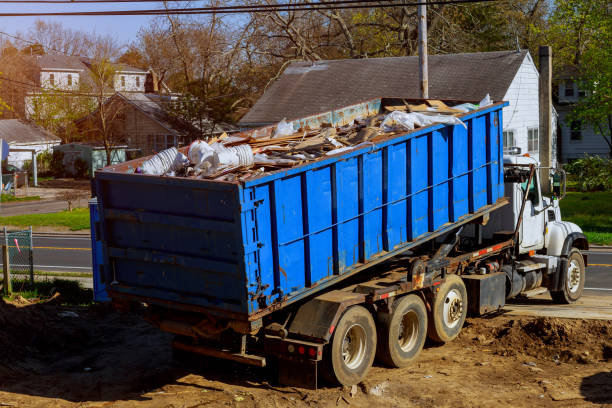 Best Construction Debris Removal  in Mount Vernon, IA